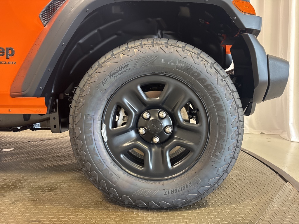 new 2025 Jeep Wrangler car, priced at $33,833
