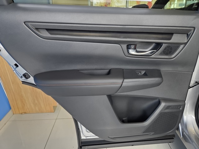 new 2026 Honda CR-V Hybrid car, priced at $41,675