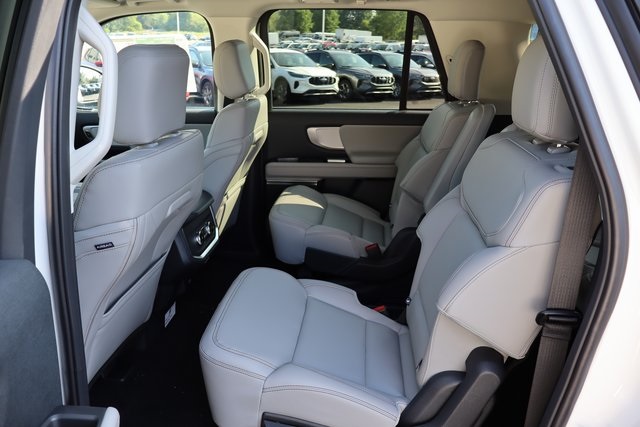 new 2025 Ford Expedition Max car, priced at $76,020