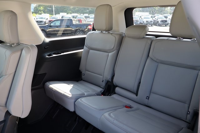 new 2025 Ford Expedition Max car, priced at $76,020