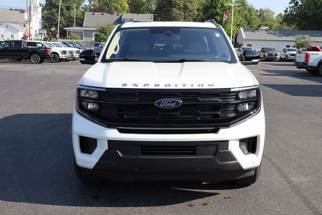new 2025 Ford Expedition Max car, priced at $76,020