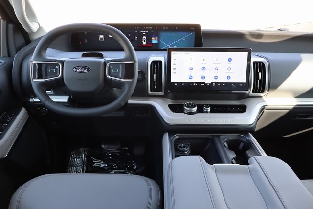 new 2025 Ford Expedition Max car, priced at $76,020