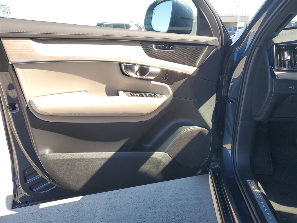 new 2026 Volvo XC90 car, priced at $67,760