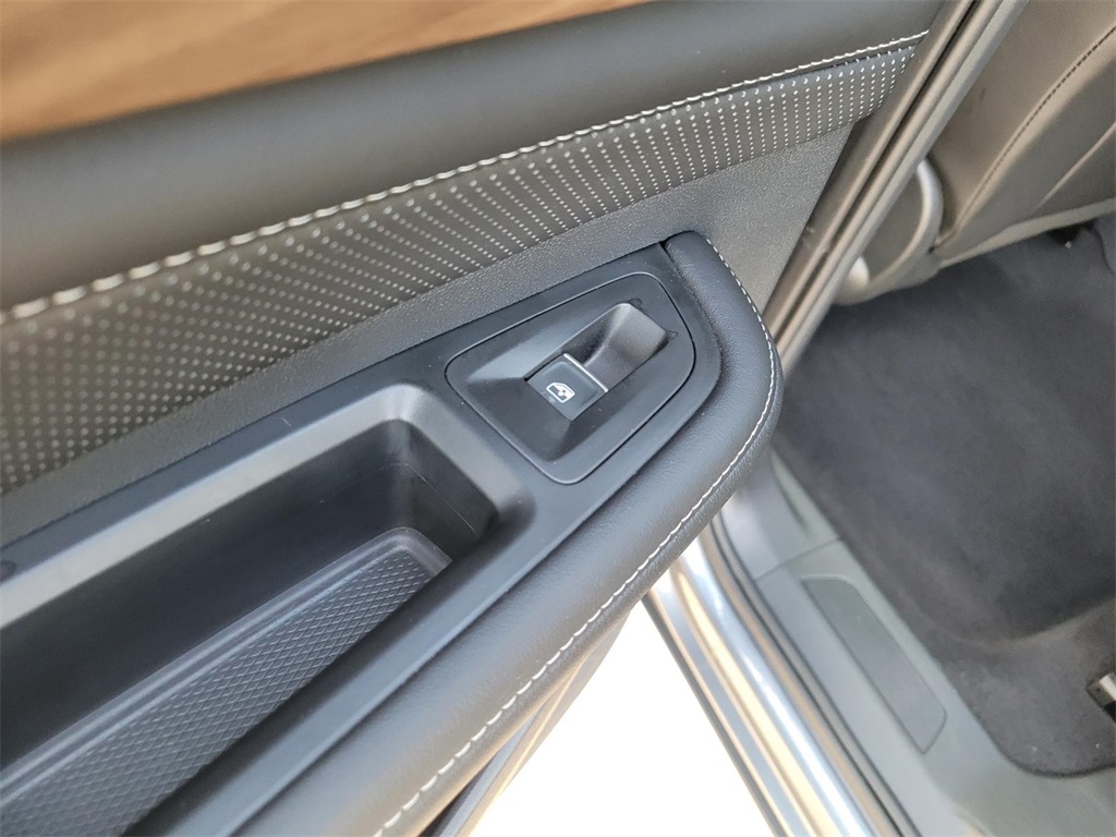 used 2024 Volkswagen Atlas car, priced at $30,025