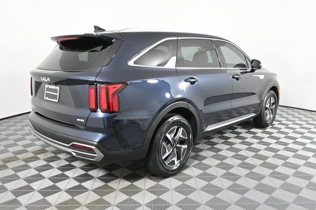 used 2023 Kia Sorento Hybrid car, priced at $29,950