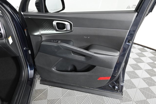 used 2023 Kia Sorento Hybrid car, priced at $29,950