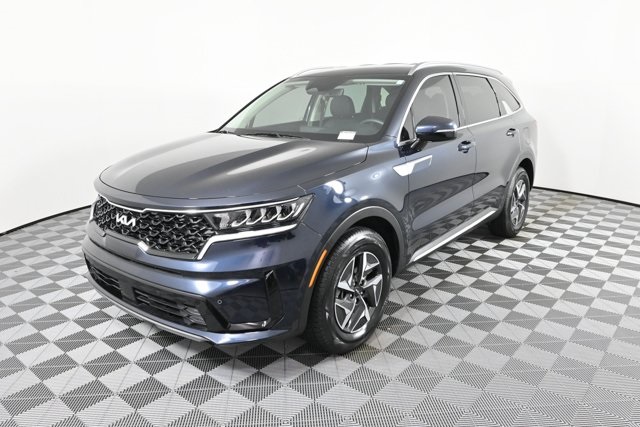 used 2023 Kia Sorento Hybrid car, priced at $29,950