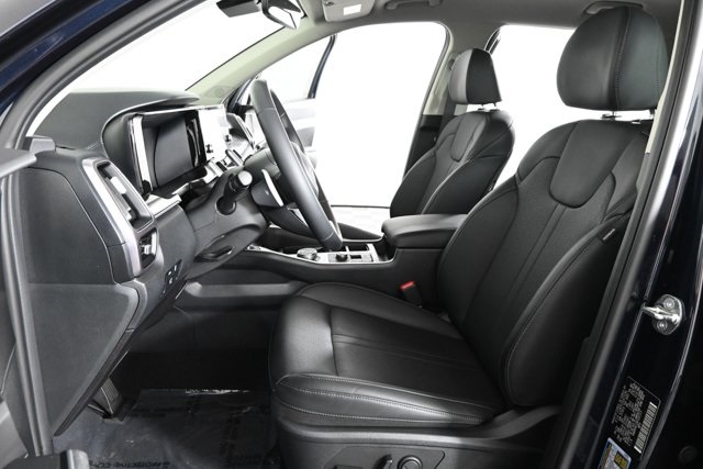 used 2023 Kia Sorento Hybrid car, priced at $29,950
