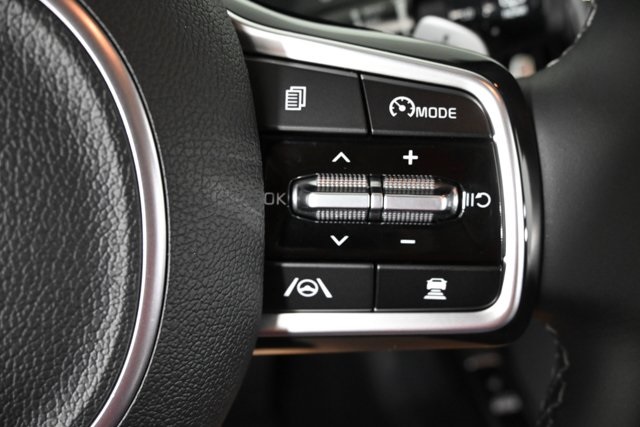 used 2023 Kia Sorento Hybrid car, priced at $29,950