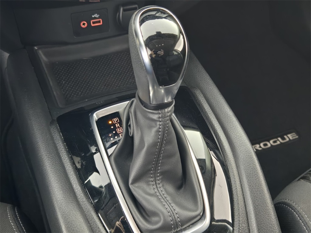 used 2020 Nissan Rogue car, priced at $13,888