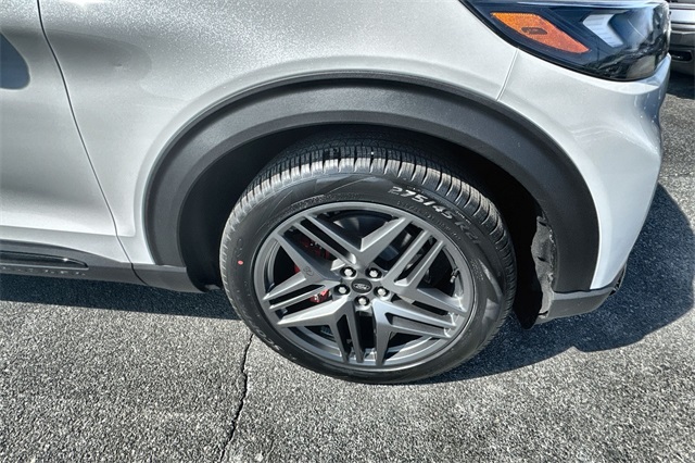 new 2025 Ford Explorer car, priced at $59,210