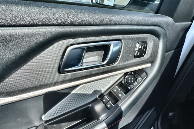 new 2025 Ford Explorer car, priced at $59,210