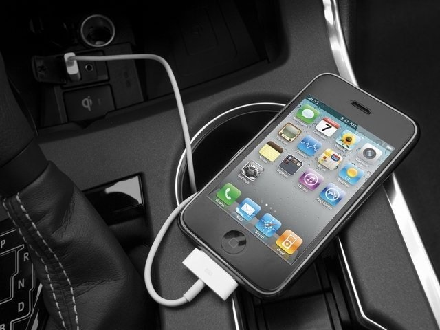 used 2016 Toyota Camry Hybrid car, priced at $17,592