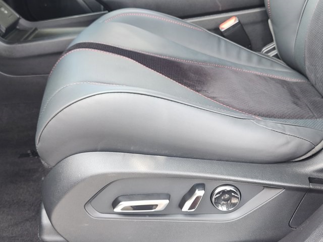 used 2025 Acura RDX car, priced at $44,990