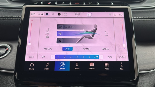 new 2025 Jeep Grand Cherokee car, priced at $45,912