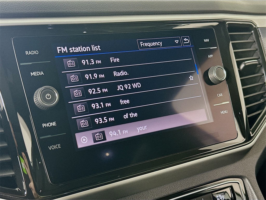 used 2021 Volkswagen Atlas Cross Sport car, priced at $29,390