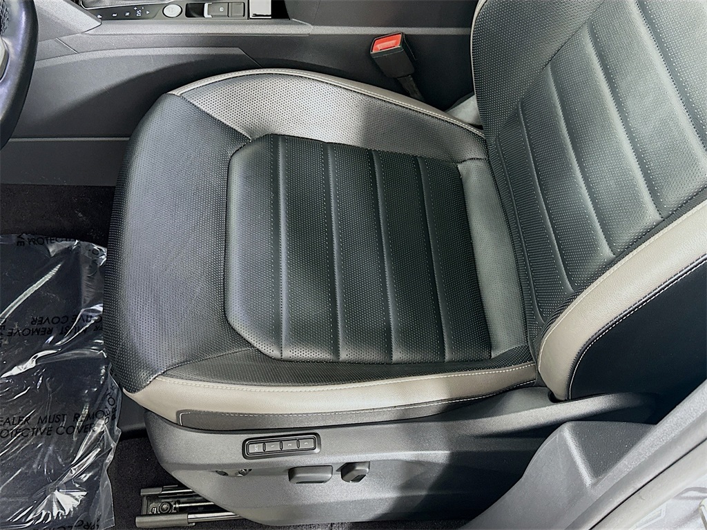 used 2021 Volkswagen Atlas Cross Sport car, priced at $29,390