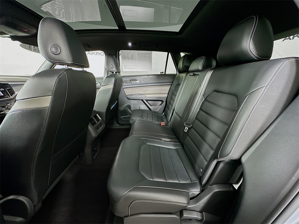 used 2021 Volkswagen Atlas Cross Sport car, priced at $29,390