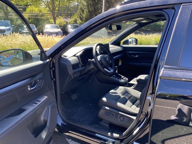 new 2026 Honda CR-V Hybrid car, priced at $39,596