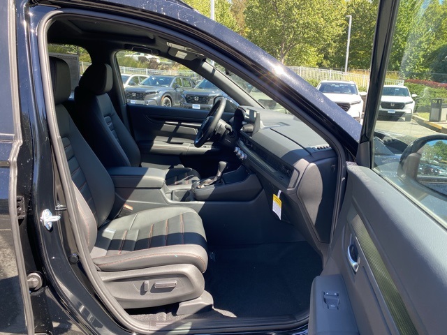 new 2026 Honda CR-V Hybrid car, priced at $39,596