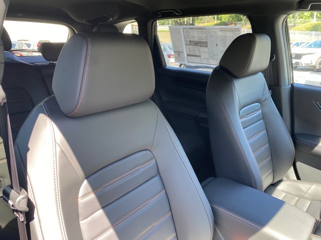 new 2026 Honda CR-V Hybrid car, priced at $39,596