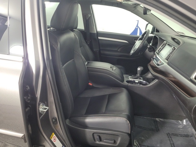 used 2018 Toyota Highlander car, priced at $25,852