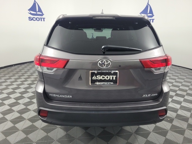used 2018 Toyota Highlander car, priced at $25,852