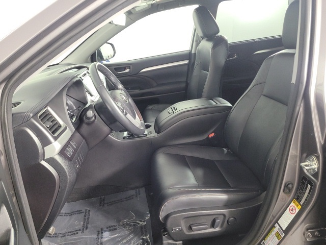 used 2018 Toyota Highlander car, priced at $25,852