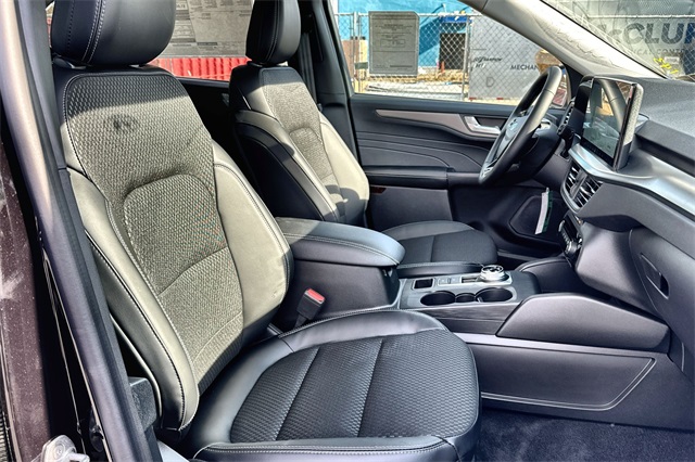 new 2025 Ford Escape Plug-In Hybrid car, priced at $33,395