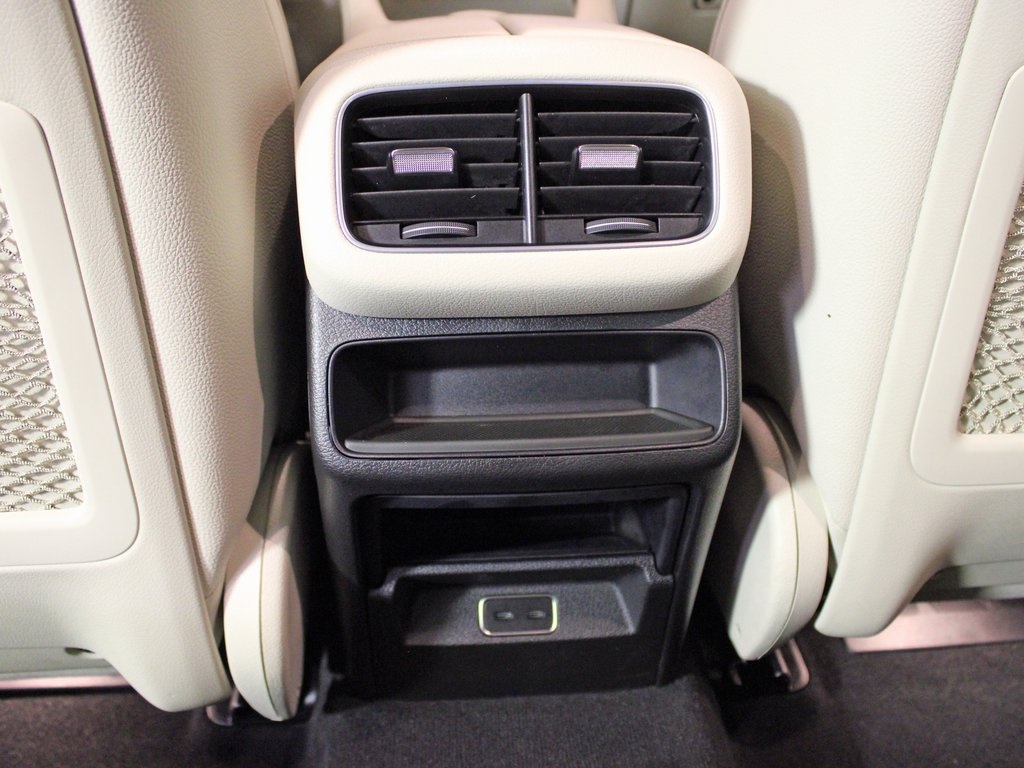 used 2024 Mercedes-Benz GLE car, priced at $64,998