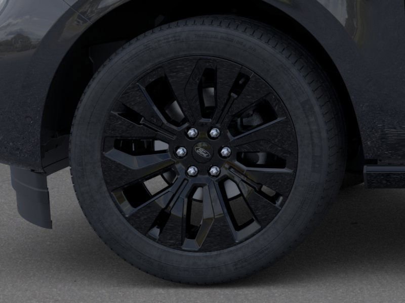 new 2025 Ford Expedition car, priced at $81,510