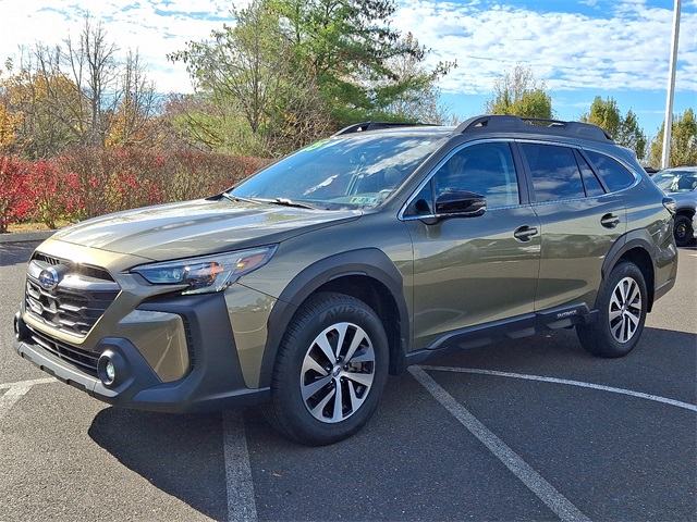 used 2025 Subaru Outback car, priced at $30,698