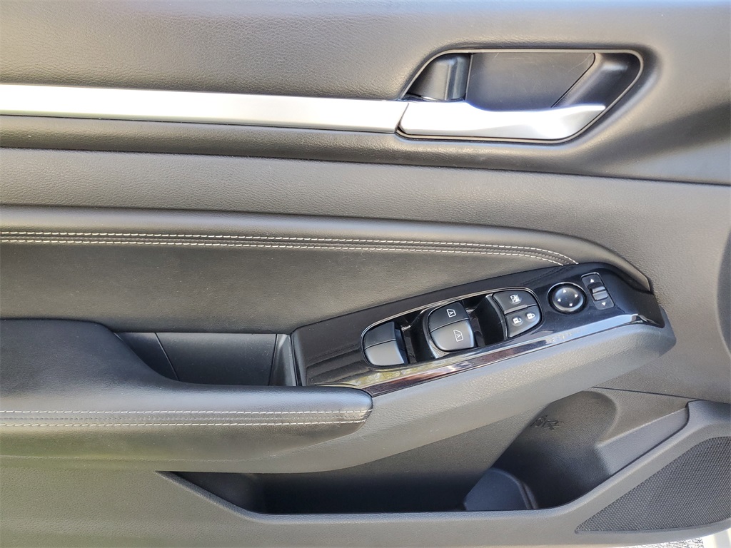 used 2020 Nissan Altima car, priced at $15,195