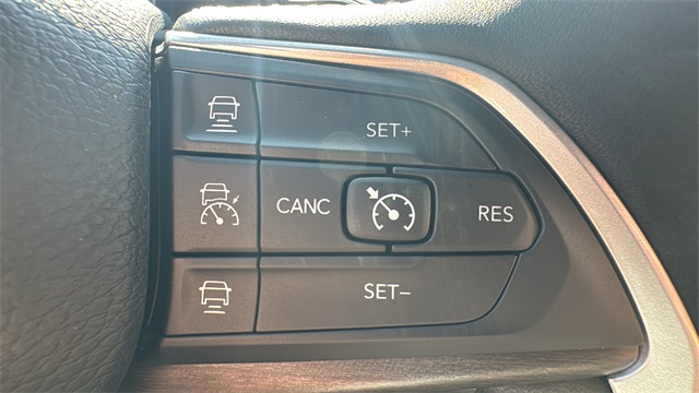 new 2025 Jeep Grand Cherokee car, priced at $47,453