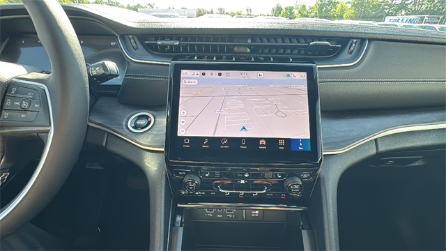 new 2025 Jeep Grand Cherokee car, priced at $47,453