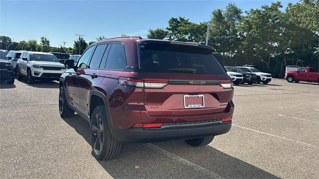 new 2025 Jeep Grand Cherokee car, priced at $47,453