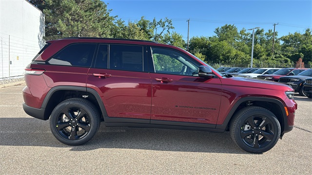 new 2025 Jeep Grand Cherokee car, priced at $47,453