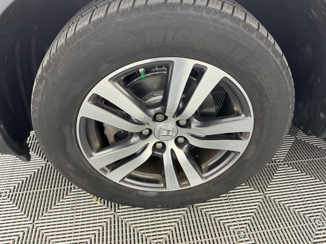 used 2016 Honda Pilot car, priced at $17,251