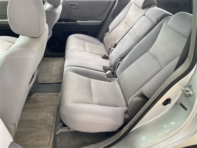used 2005 Toyota Highlander car, priced at $5,616