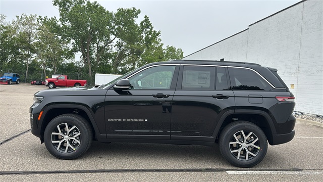 new 2025 Jeep Grand Cherokee car, priced at $46,275