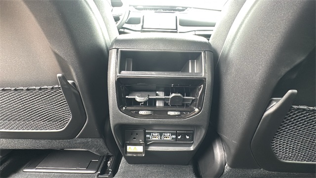 new 2025 Jeep Grand Cherokee car, priced at $46,275