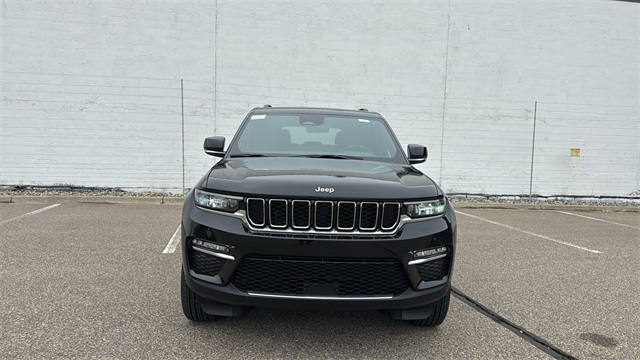 new 2025 Jeep Grand Cherokee car, priced at $46,275