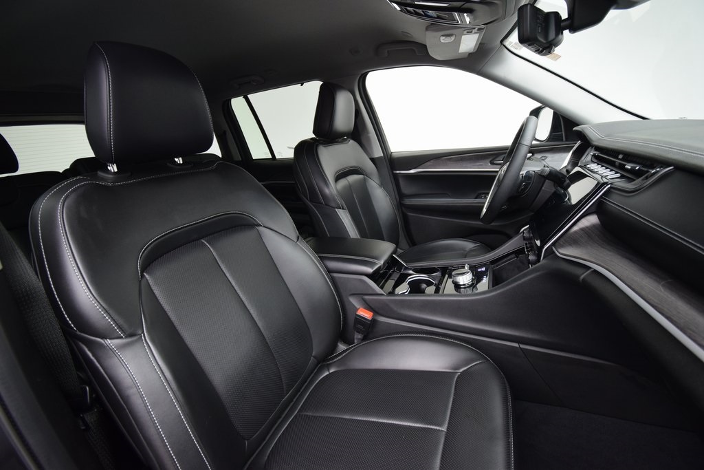 used 2023 Jeep Grand Cherokee car, priced at $35,100