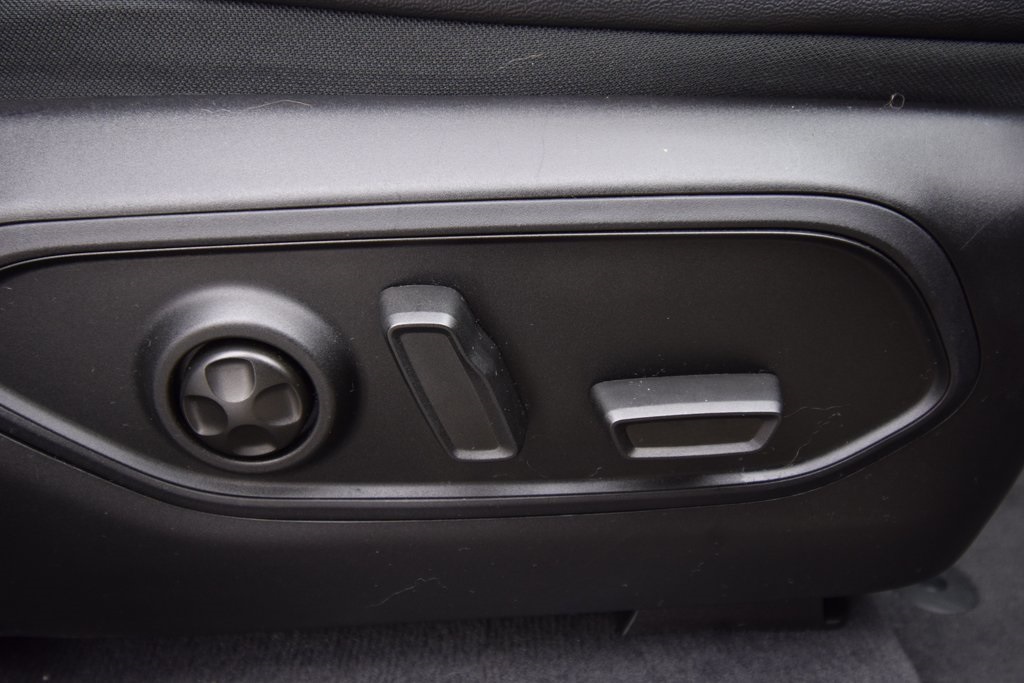 used 2023 Jeep Grand Cherokee car, priced at $35,100