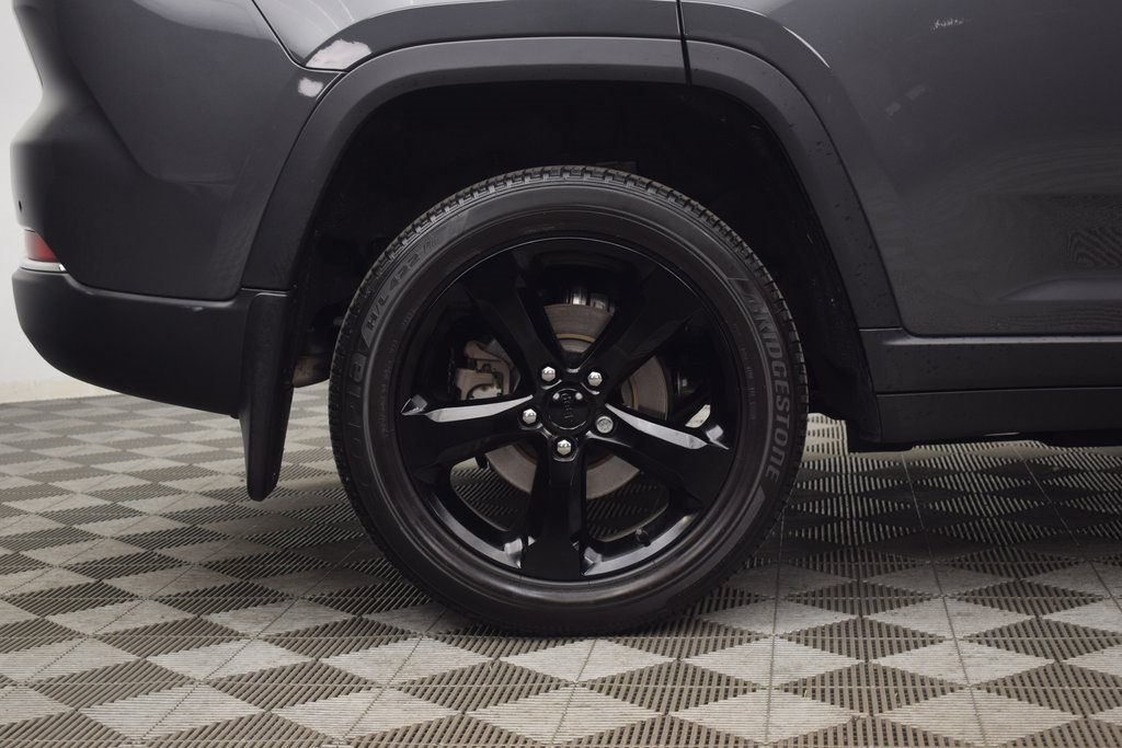 used 2023 Jeep Grand Cherokee car, priced at $35,100