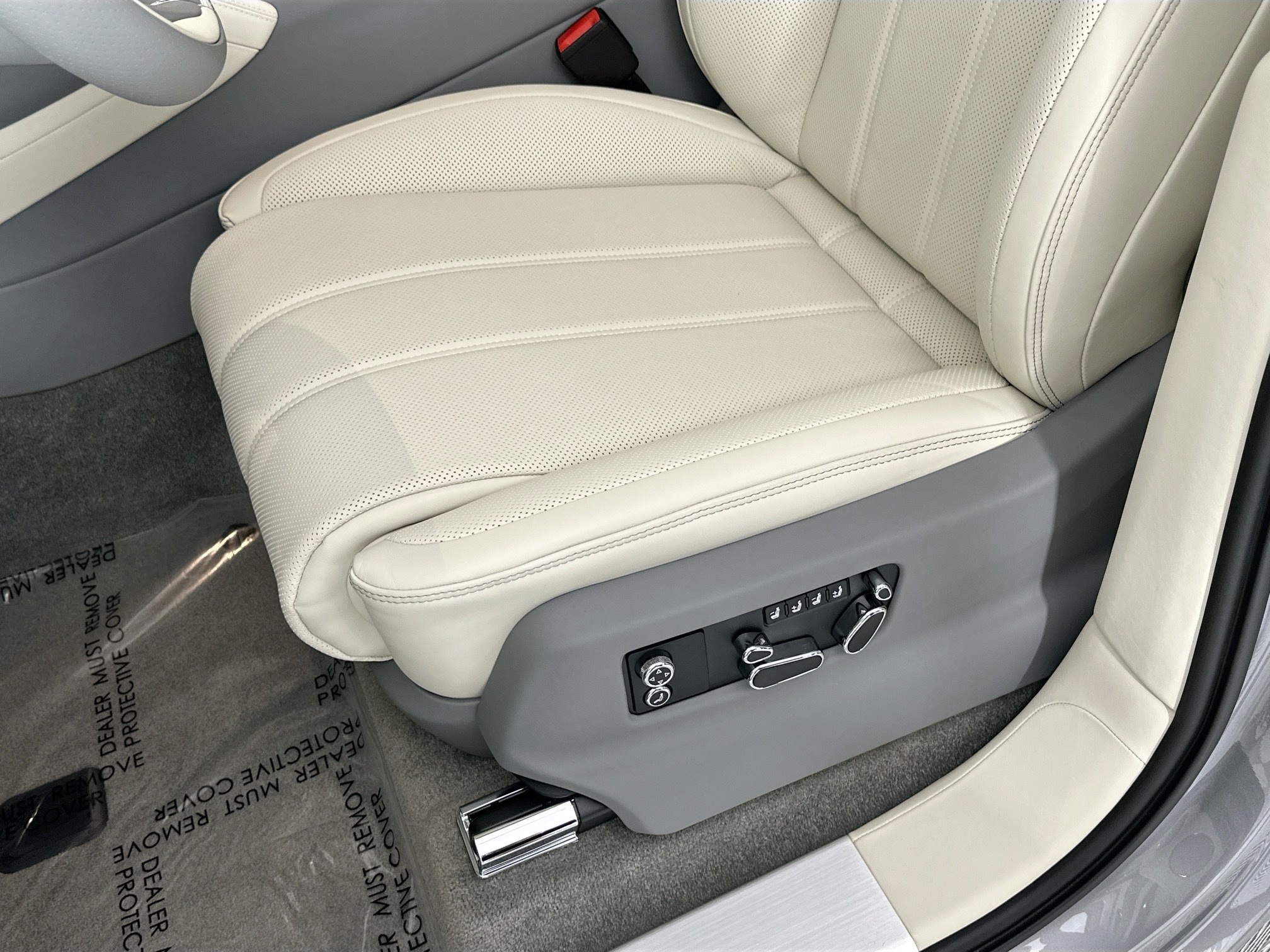 new 2025 Bentley Bentayga car