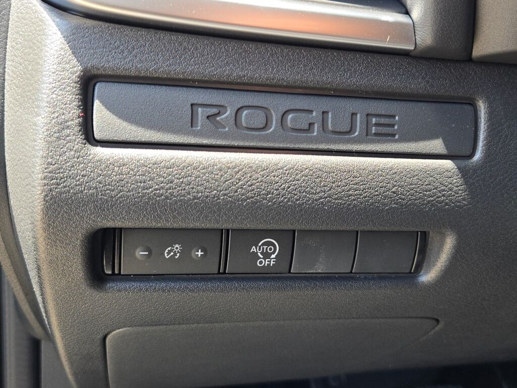 new 2025 Nissan Rogue car, priced at $32,305