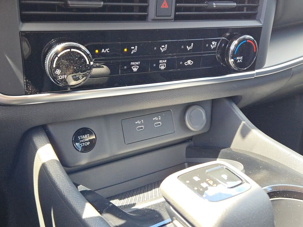 new 2025 Nissan Rogue car, priced at $32,305