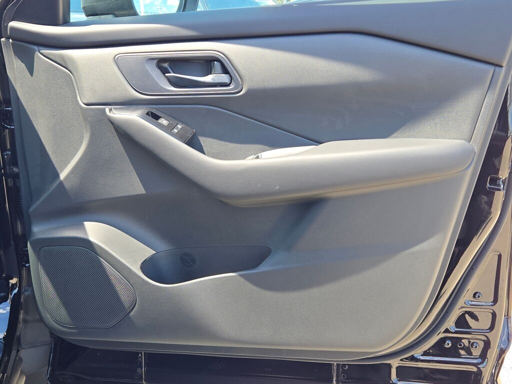 new 2025 Nissan Rogue car, priced at $32,305