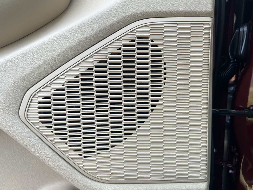 new 2025 Jeep Grand Cherokee car, priced at $46,240